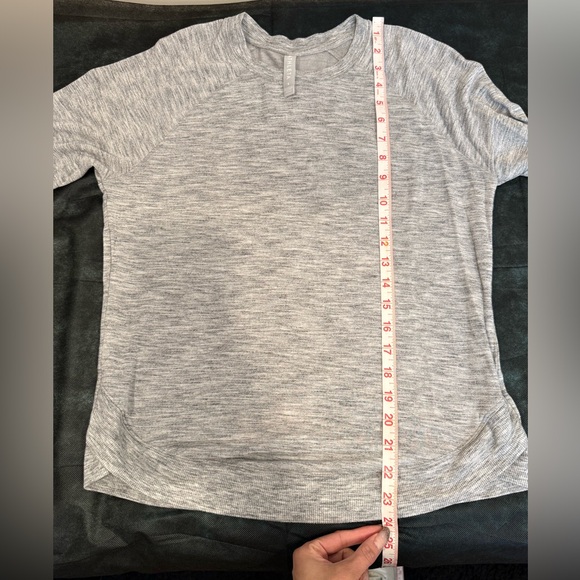 🔥Athleta Women’s Long Sleeve Top Size M EUC🔥 - Picture 5 of 6